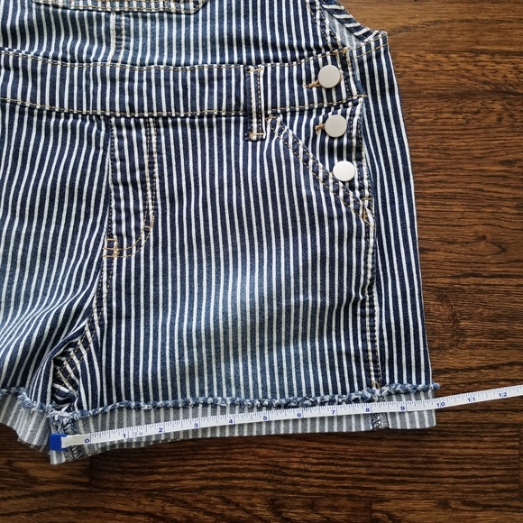 🚫SOLD🚫NOBO▪︎Overall Shorts - Picture 10 of 10